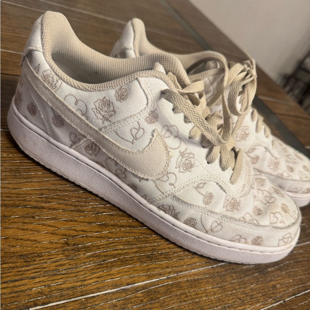 Nike Court Vision Low Valentines Edition